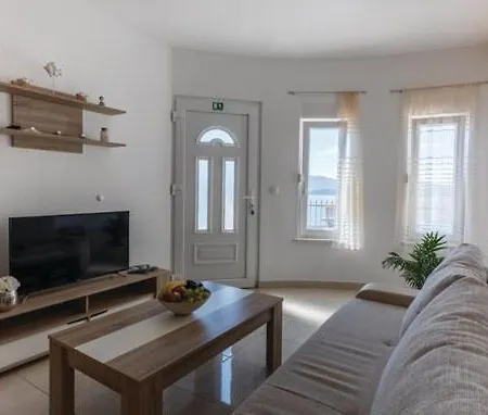 Jurkovic 5 코마르나