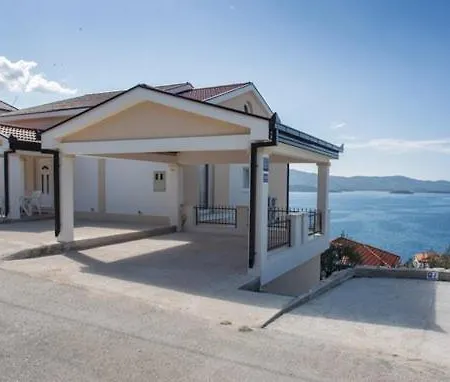 Apartman Jurkovic 5 *