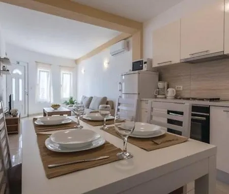 Apartman Jurkovic 5 *