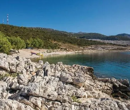 Jurkovic 5 Apartman Komarna