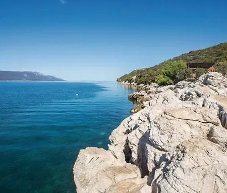 Jurkovic 5 Apartman *