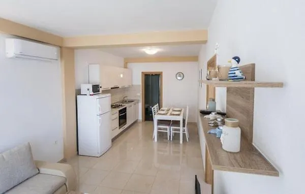 Jurkovic 5 Apartment